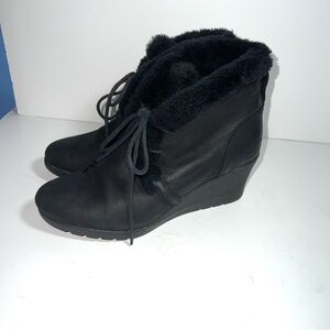 UGG Black Wedge Jeovana Boots with Fur Trim size 7